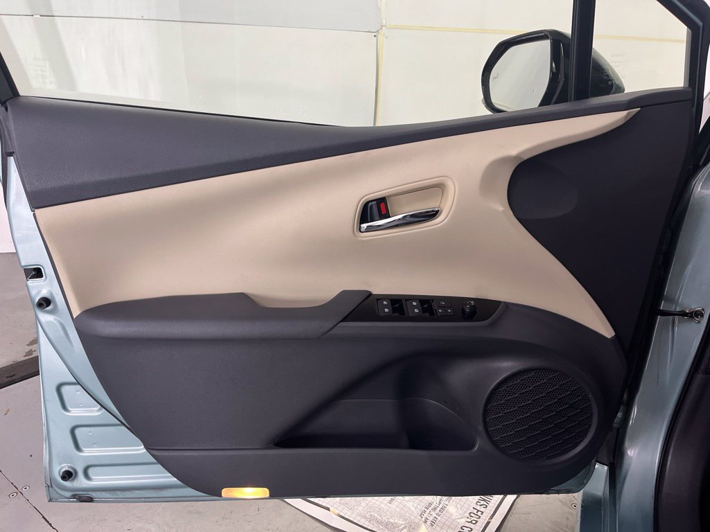 Used 2018 Toyota Prius Two w/ Prius Two Safety Plus Package FWD image 27