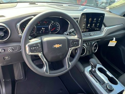 New 2026 Chevrolet Blazer LT image 18