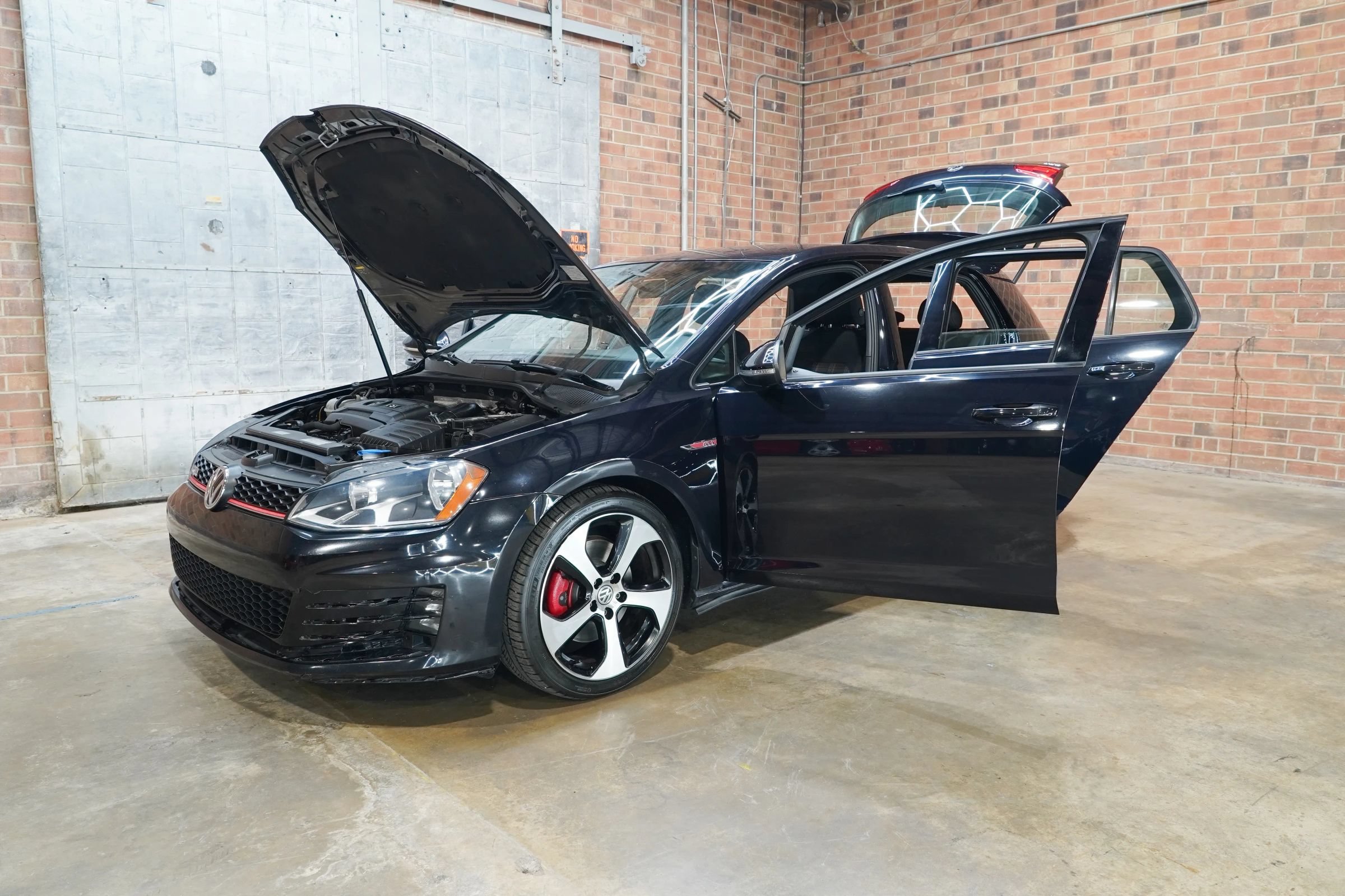 Used 2017 Volkswagen GTI S FWD image 24