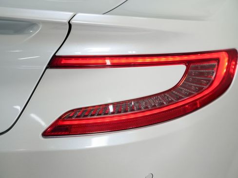Used 2014 Aston Martin Vanquish Coupe RWD image 24