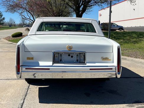 Used 1991 Cadillac De Ville Coupe image 13
