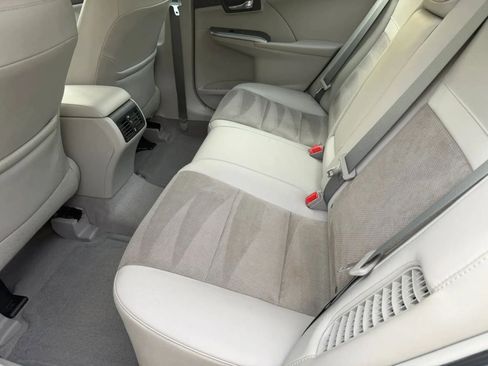 Used 2012 Toyota Camry XLE w/ Leather Pkg image 13