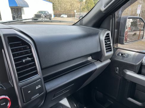 Used 2017 Ford F150 XLT w/ Equipment Group 302A Luxury image 24