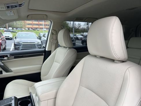Certified 2023 Lexus GX 460 Premium w/ Premium Package AWD/4WD image 9