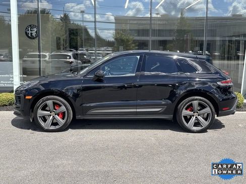 Used 2023 Porsche Macan S w/ Premium Package image 3