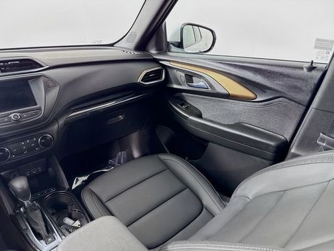 Used 2023 Chevrolet TrailBlazer ACTIV FWD image 22