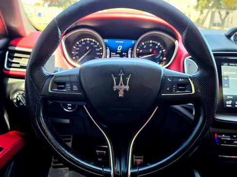 Used 2018 Maserati Ghibli S GranSport RWD image 30