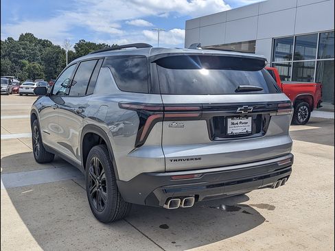 New 2027 Chevrolet Traverse LT w/ Midnight/Sport Edition FWD image 8