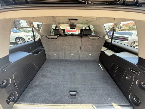Used 2020 Chevrolet Suburban Premier image 14