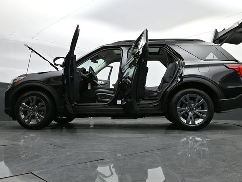 New 2026 Ford Explorer Active w/ Active Comfort Package image 38