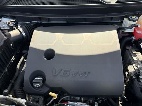 Used 2020 Chevrolet Traverse LS FWD image 27