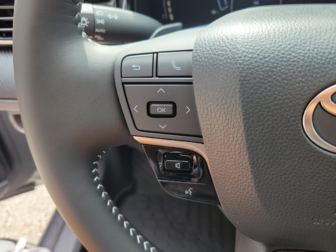 Used 2026 Toyota Camry SE FWD image 20