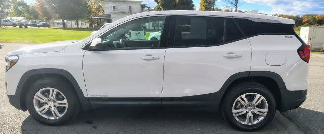 Used 2020 GMC Terrain SLE w/ LPO, Floor Liner Package AWD/4WD image 4
