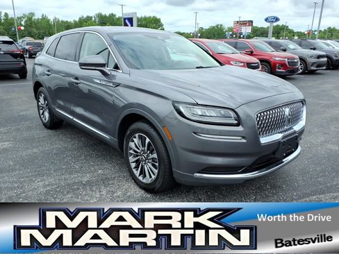 Used 2022 Lincoln Nautilus FWD w/ Premium Package image 1