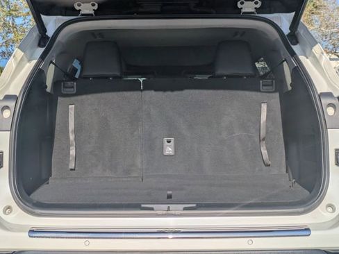 Used 2020 Toyota Highlander Platinum image 10