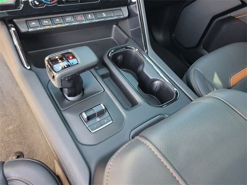 Certified 2025 GMC Sierra 1500 AT4 w/ AT4 Premium Package image 29