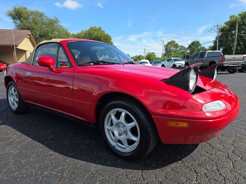 Used 1994 MAZDA MX-5 Miata RWD image 18