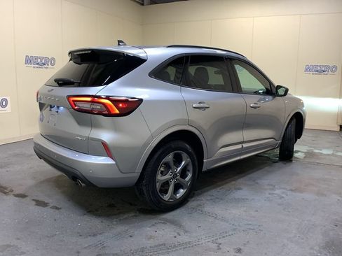 Used 2024 Ford Escape ST-Line w/ Tech Pack #1 AWD/4WD image 3