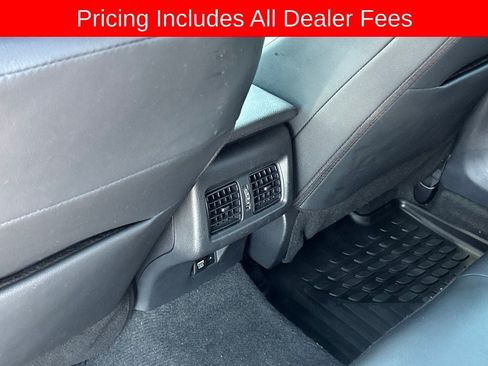 Used 2025 Toyota Camry SE FWD image 12