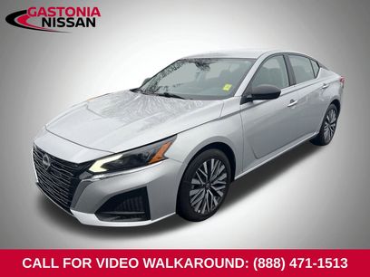 Used 2024 Nissan Altima 2.5 SV