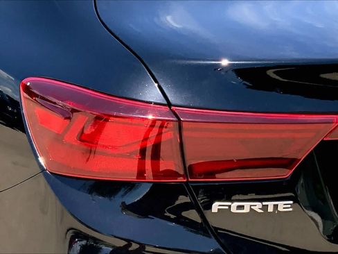 Used 2023 Kia Forte LXS FWD image 28