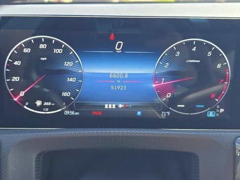 Used 2025 Mercedes-Benz CLA 250 4MATIC image 28