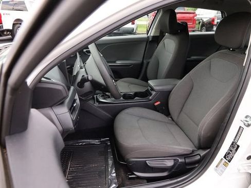 Used 2025 Kia K4 FWD image 8