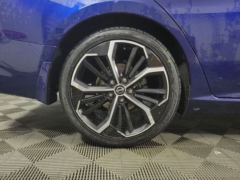 Used 2023 Nissan Altima 2.5 SR w/ SR Premium Package FWD image 12