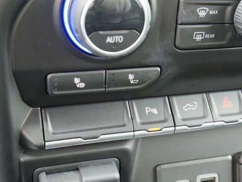 Used 2023 Chevrolet Silverado 2500 LT w/ All Star Edition image 4