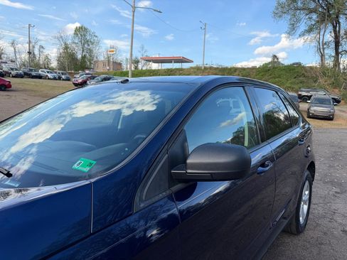 Used 2016 Ford Edge SE image 10