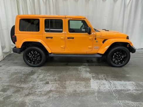 Used 2021 Jeep Wrangler Unlimited Sahara w/ Cold Weather Group AWD/4WD image 3