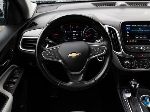 Used 2019 Chevrolet Equinox LT image 11