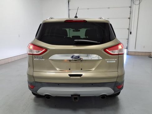 Used 2014 Ford Escape Titanium FWD image 4