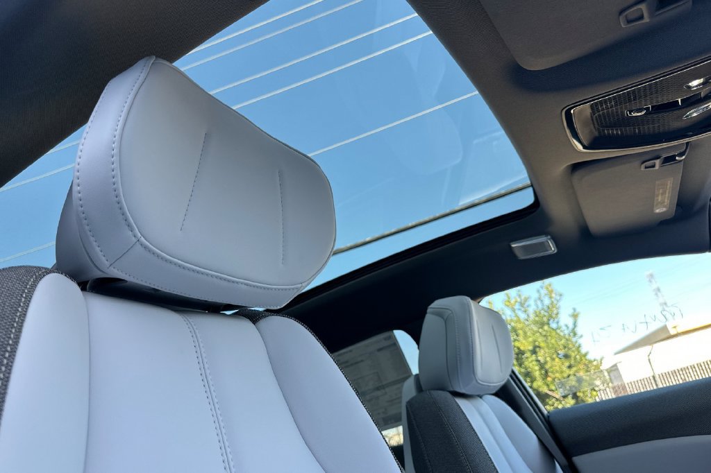 New 2027 Cadillac Optiq Luxury RWD image 18