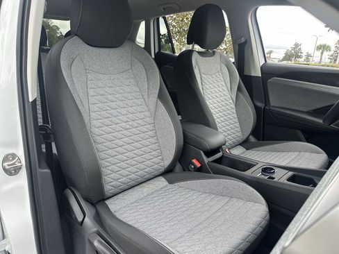 New 2026 Volkswagen Tiguan S image 25