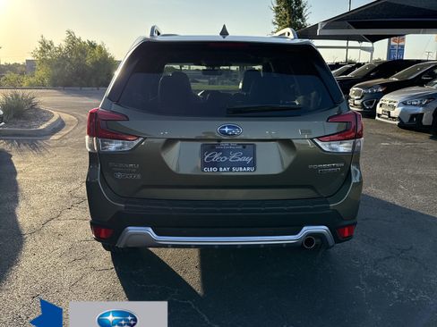 Used 2022 Subaru Forester Touring w/ Popular Package #2 AWD/4WD image 14