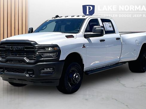 New 2026 RAM 3500 Tradesman AWD/4WD image 4