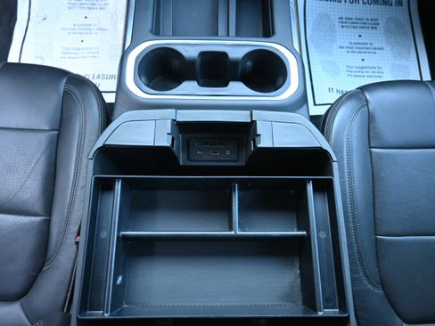 Used 2020 Chevrolet Silverado 3500 High Country w/ Technology Package image 21