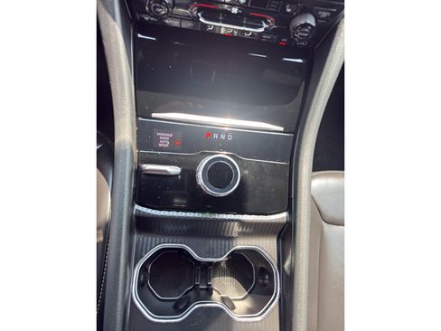 Used 2025 Jeep Grand Cherokee Limited AWD/4WD image 22