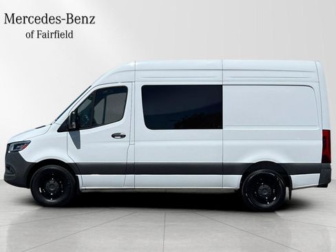 Used 2025 Mercedes-Benz Sprinter 2500 image 5