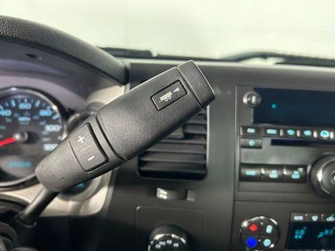 Used 2010 Chevrolet Silverado 1500 LT w/ Power Pack Plus AWD/4WD image 25