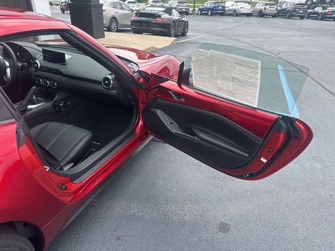 New 2026 MAZDA MX-5 Miata RF Grand Touring RWD image 12