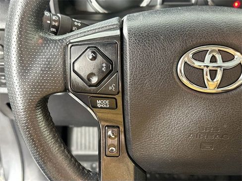 Used 2020 Toyota 4Runner TRD Off-Road Premium image 21