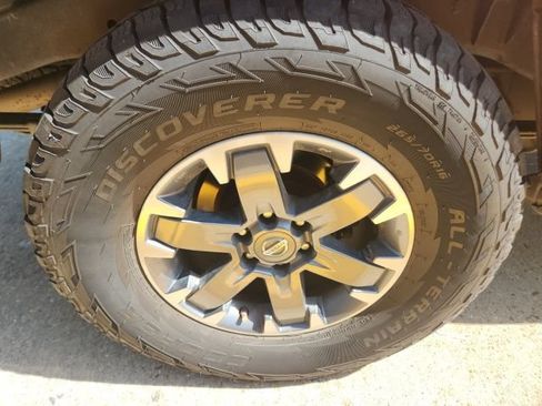 Used 2014 Nissan Frontier Desert Runner RWD image 14