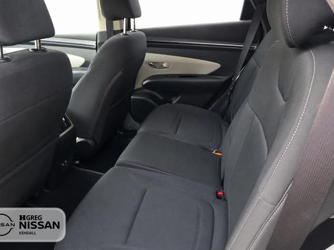 Used 2022 Hyundai Tucson SEL FWD image 12