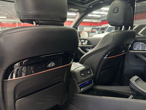 Used 2021 Mercedes-Benz Maybach GLS 600 4MATIC image 20