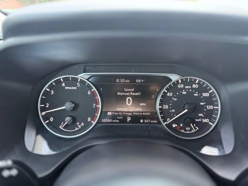 Used 2024 Nissan Rogue S AWD/4WD image 15