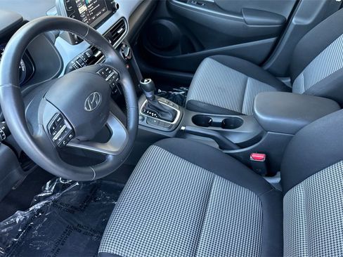 Used 2020 Hyundai Kona SEL w/ Cargo Package image 10
