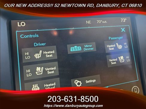 Used 2017 Chrysler 300 C Platinum w/ Safetytec Plus Group AWD/4WD image 16