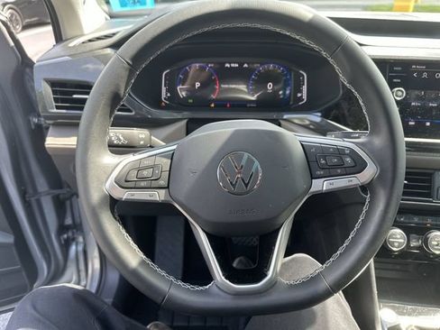 Used 2023 Volkswagen Taos SEL AWD/4WD image 13